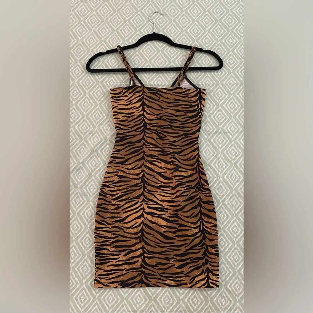 H&M Black and Tan Tiger Print Mini Dress - Picture 2 of 3